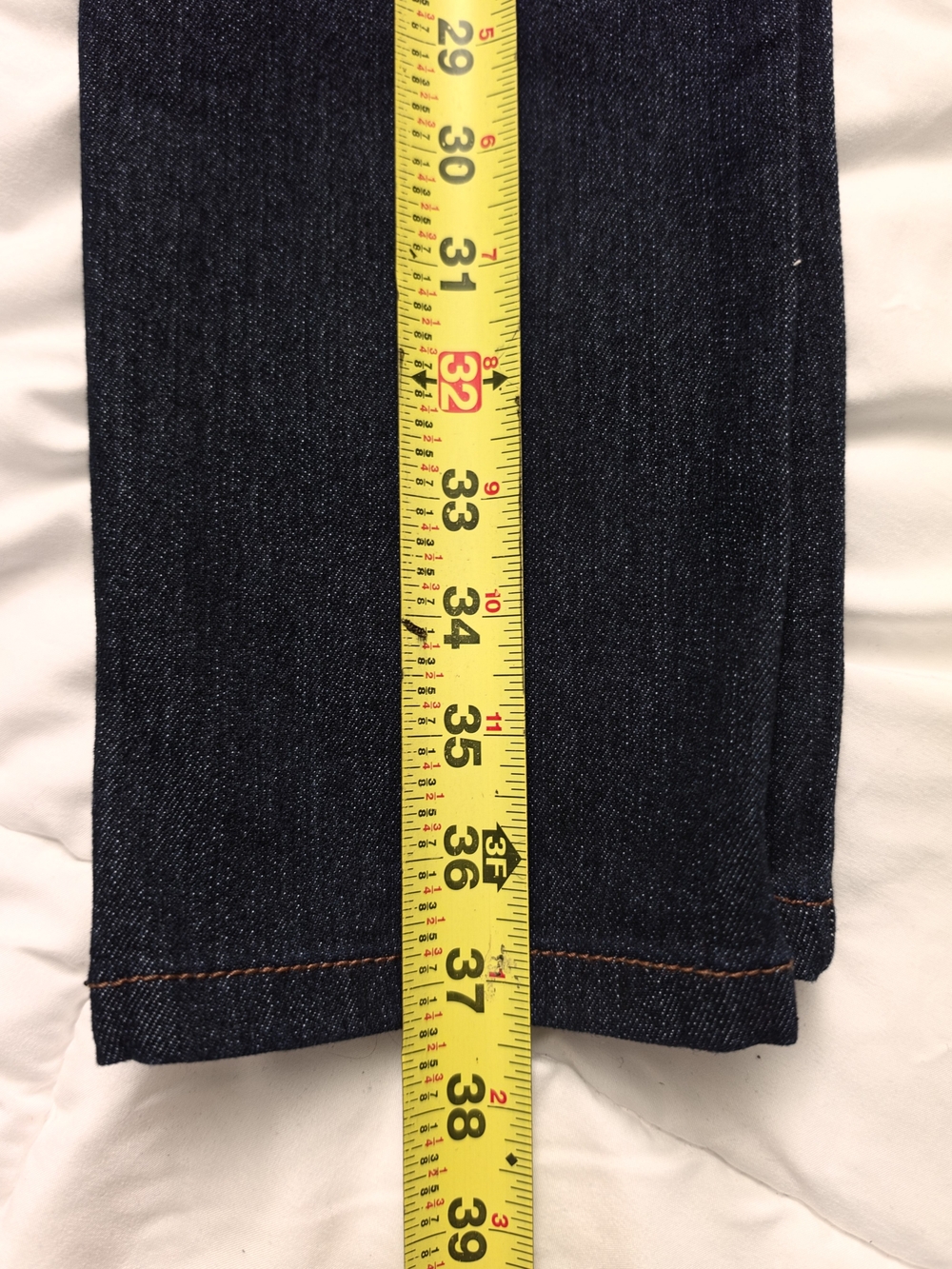 Kendall & Kylie Kontent Mid-Rise Crop Jeans - Picture 12 of 12